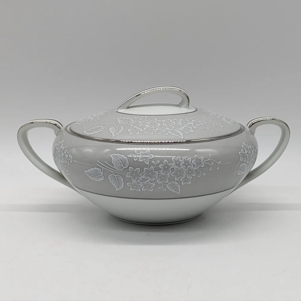 Noritake Sabrina White Grey Floral Ceramic Sugar Bowl W/ Lid